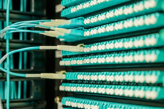 data_centers_cables